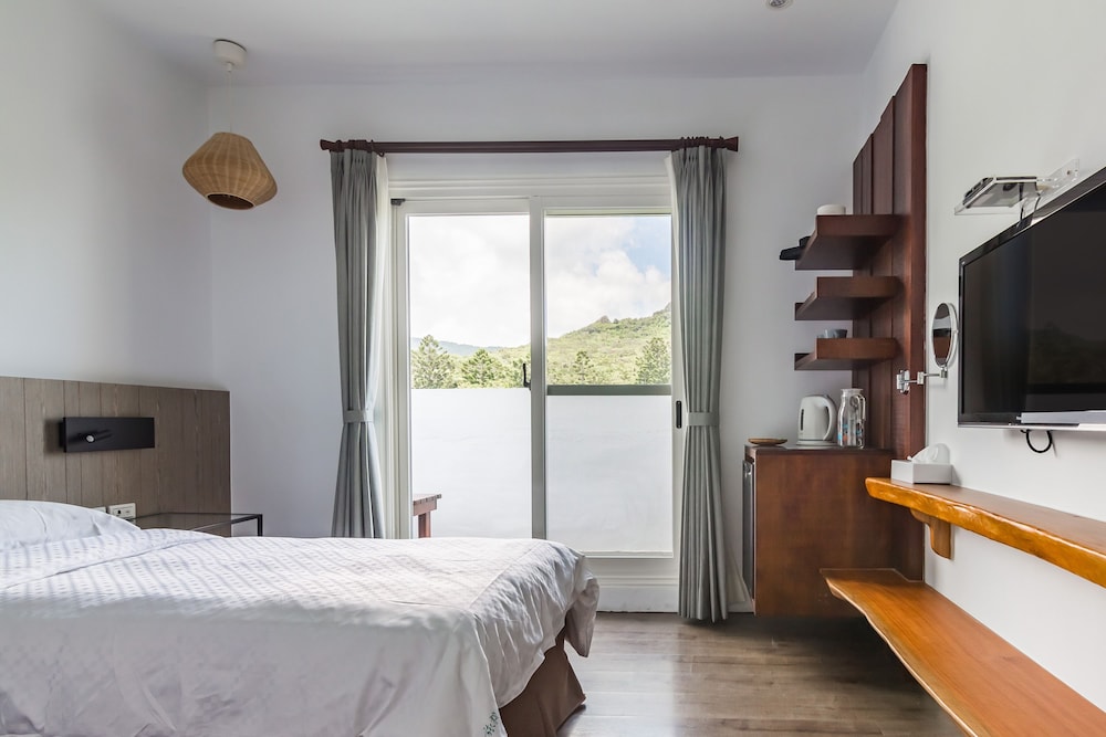 Kenting Fairyland & Farm Guest House