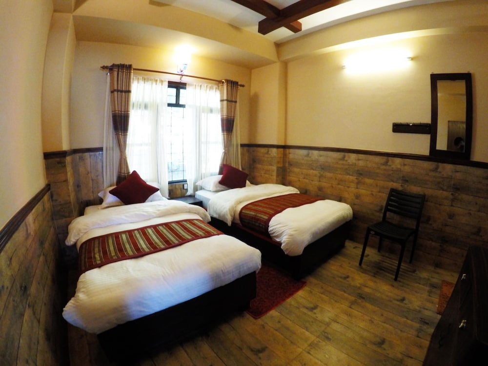 Hotel Forest Lake Backpackers' Hostel