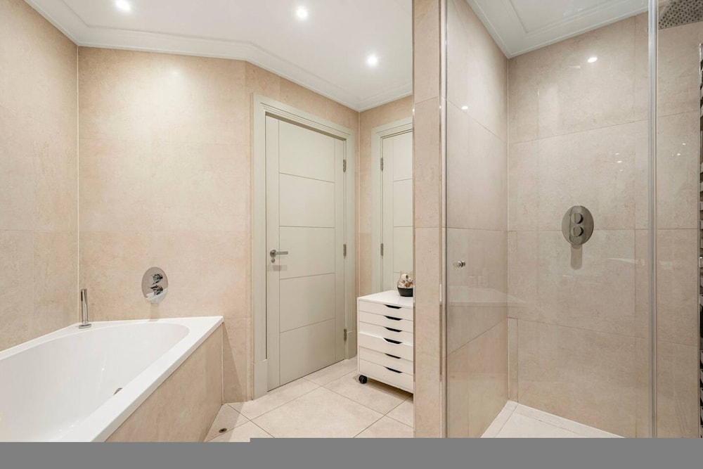 Ultra Luxury Mayfair Home Park Lane Location