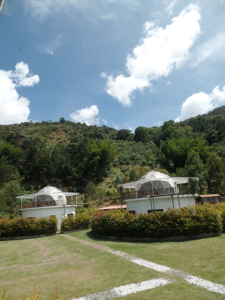Glamping con Jacuzzi - El peñol Guatapé.