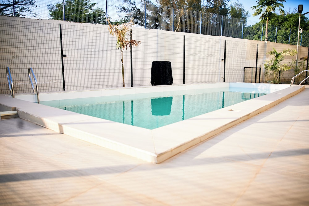 The12 by Naji Resort
