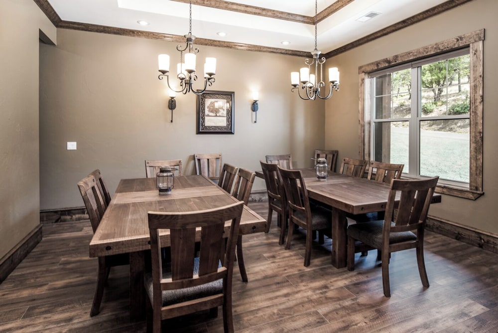 Grindstone Lake Lodge