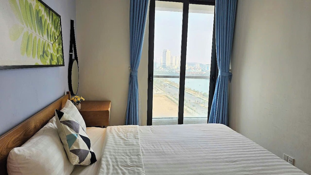 Angela House Ha Long