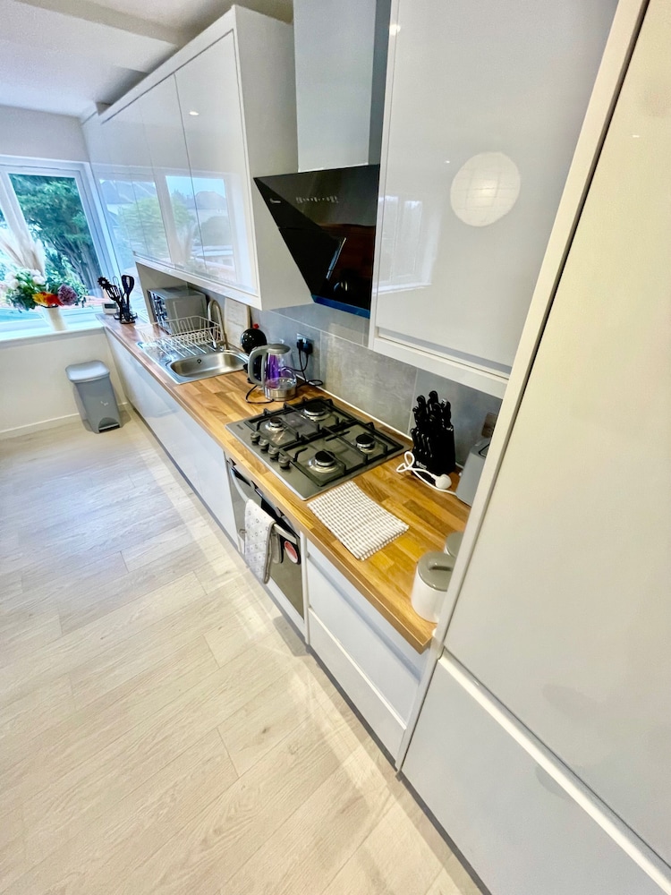 Cambridge Cozy 2 Bedroom Apartment 5 Sleep