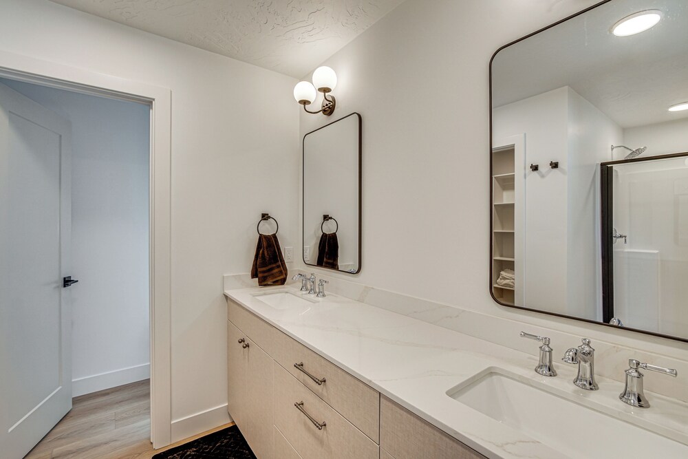 Built in 2025: Parowan Escape w/ Views!
