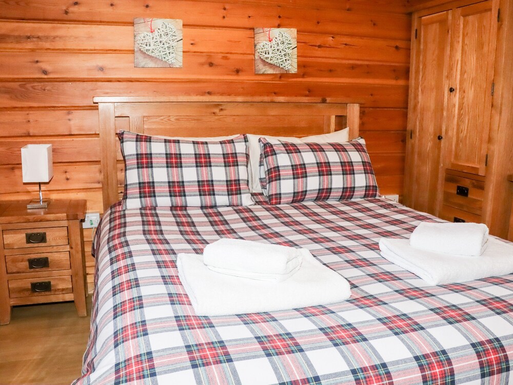 Watersview Lodge