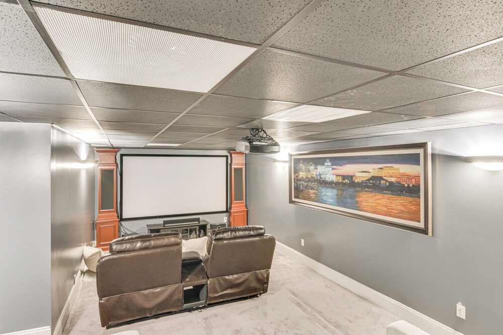 Boat Dock & Movie Theater: Lake Wylie Retreat!