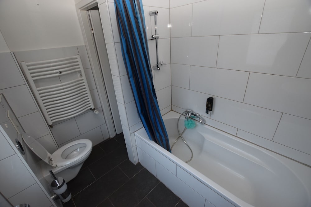 AB Apartment 15 en Stuttgart — bathroom