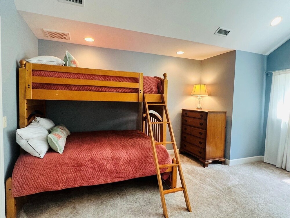 Fairway To Heaven 3 Bedroom Home by RedAwning view 2