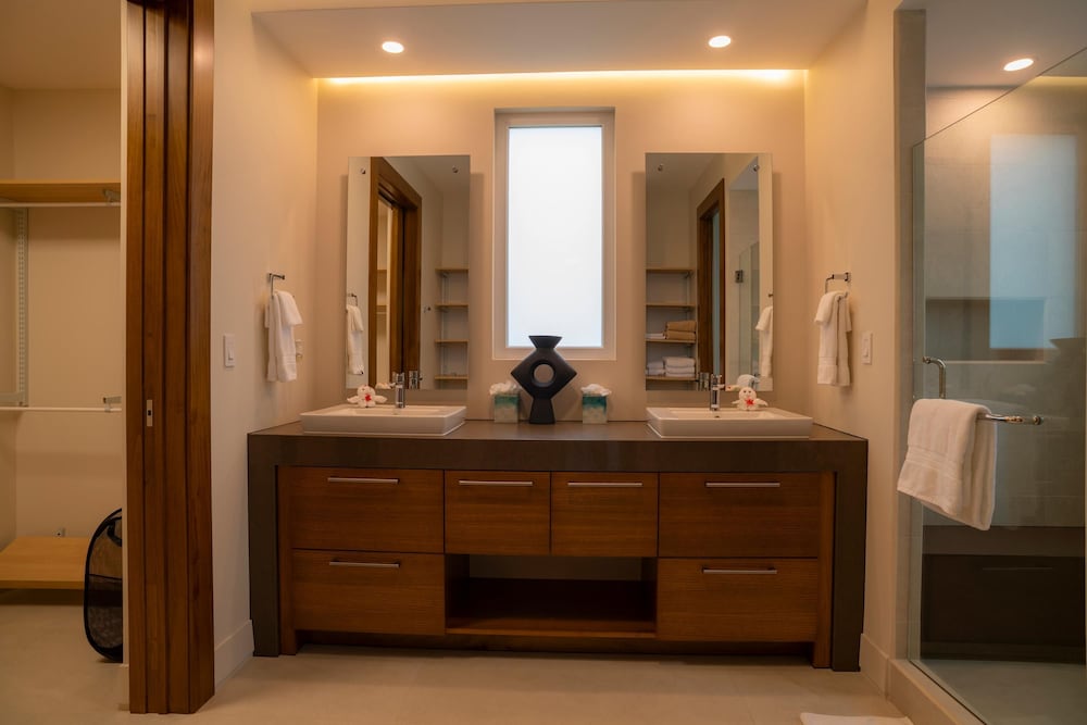 - Casa Cenizaro Six Bedroom Private Pool Family