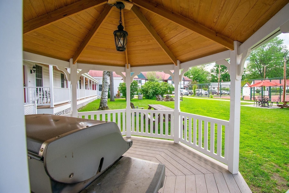 Incredible 2 Story Condo On Ajax view 4