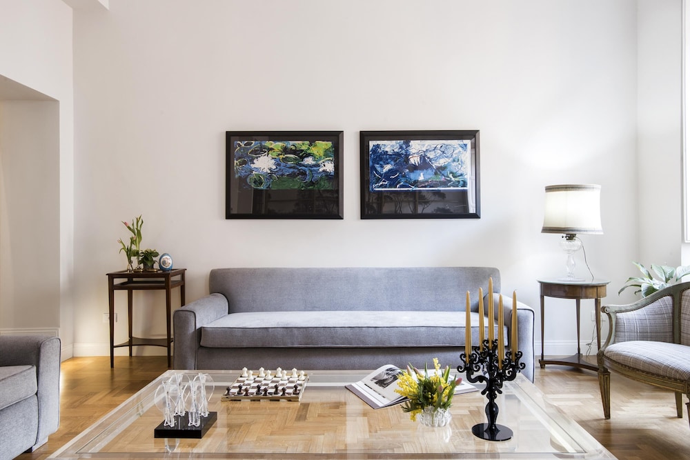Le Fontane - Perfect Apartment Airy Tasteful Modern in a Historic Rome