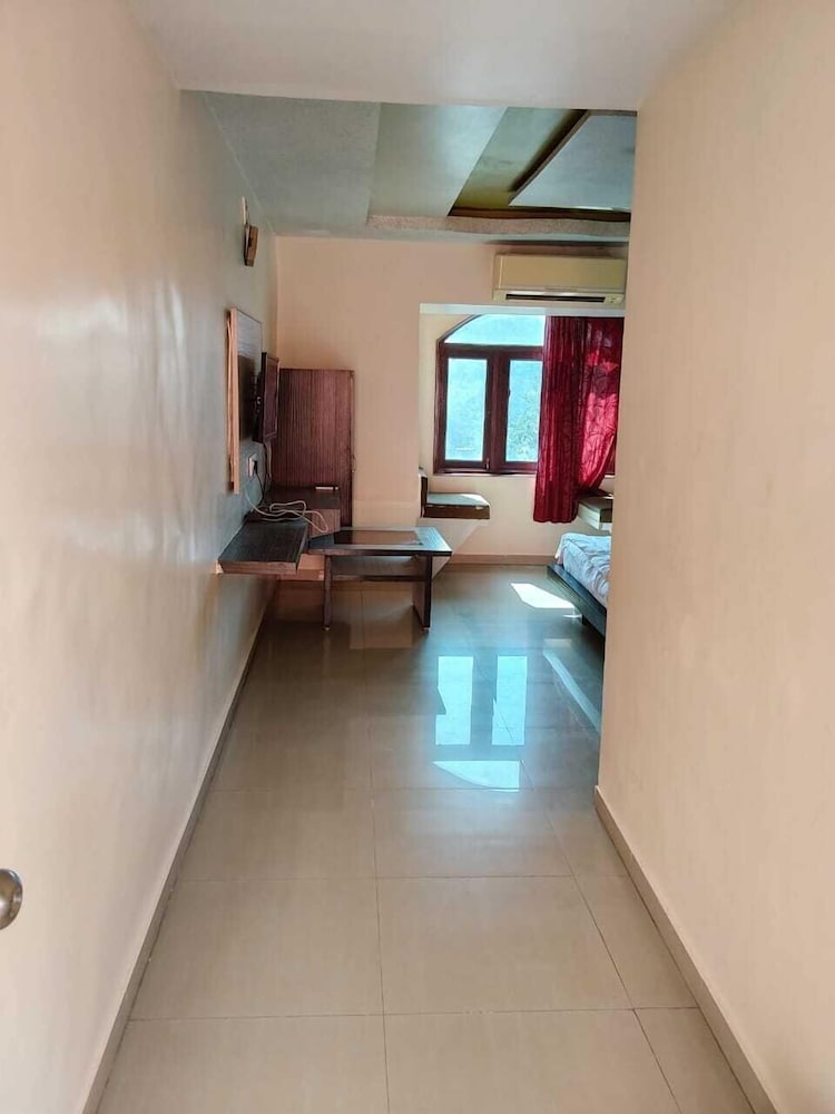 Mangal Murti Hotels Pvt. Ltd.