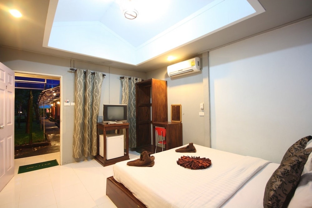 Baan Dahla Resort