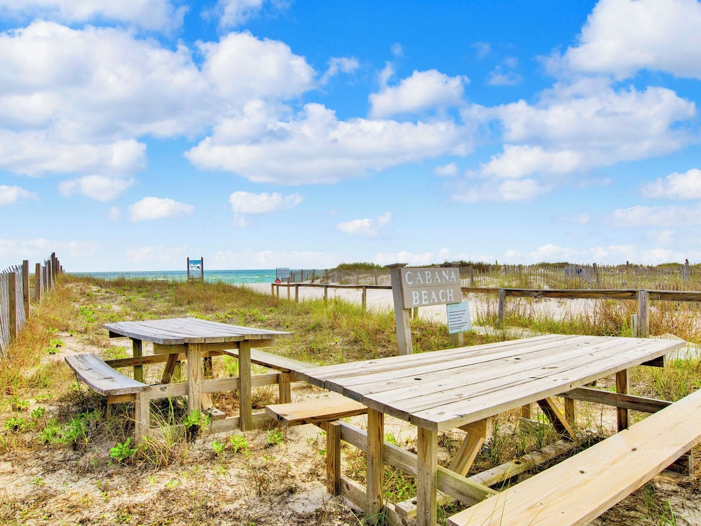 Barefeet Retreat by Southern Vacation Rentals