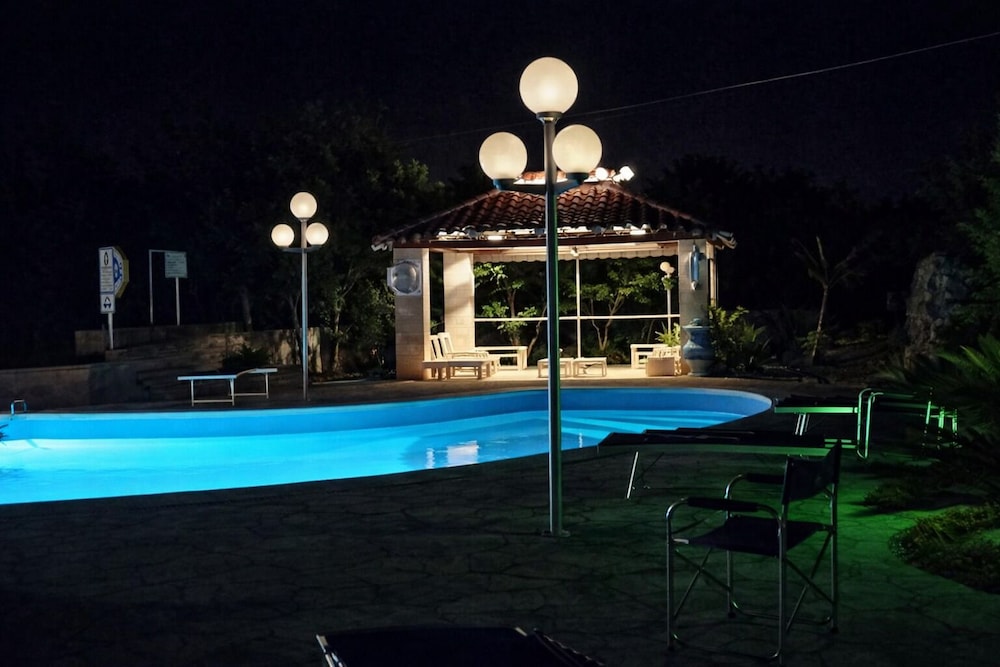 Hotiday Monopoli Collina