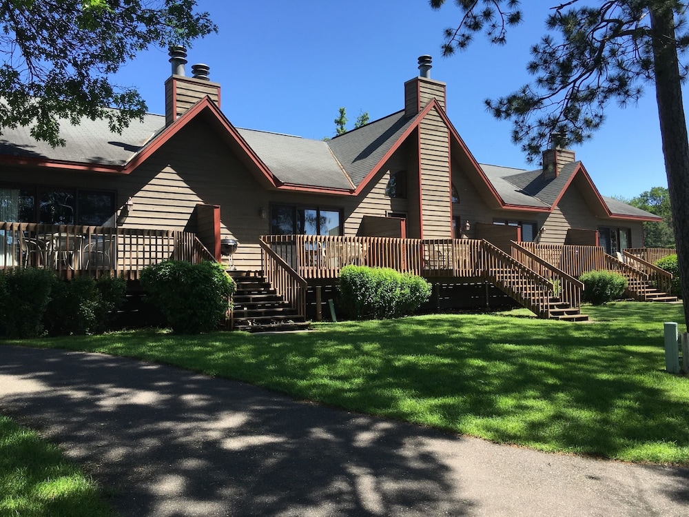 Kavanaugh's Sylvan Lake Resort