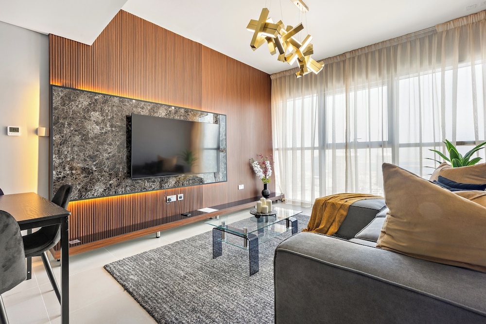 Silkhaus Radiant Boulevard