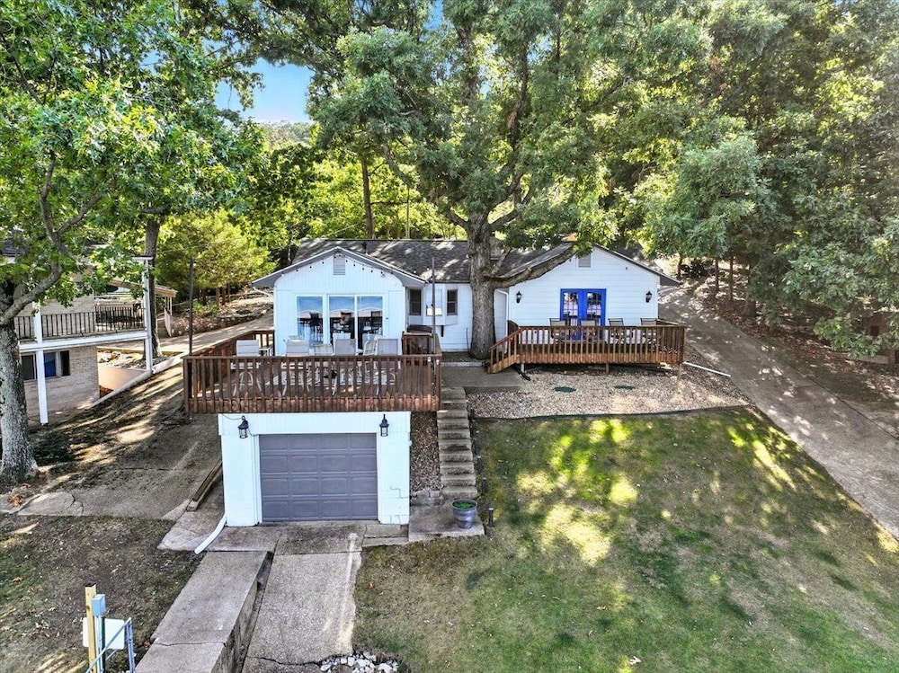 Lakefront Home at the 10mm With Dock Slip & Bar