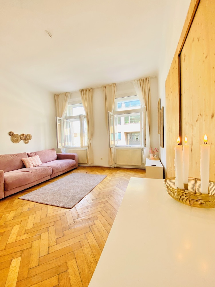 Cozy 2BR Apartment Near Westbahnhof