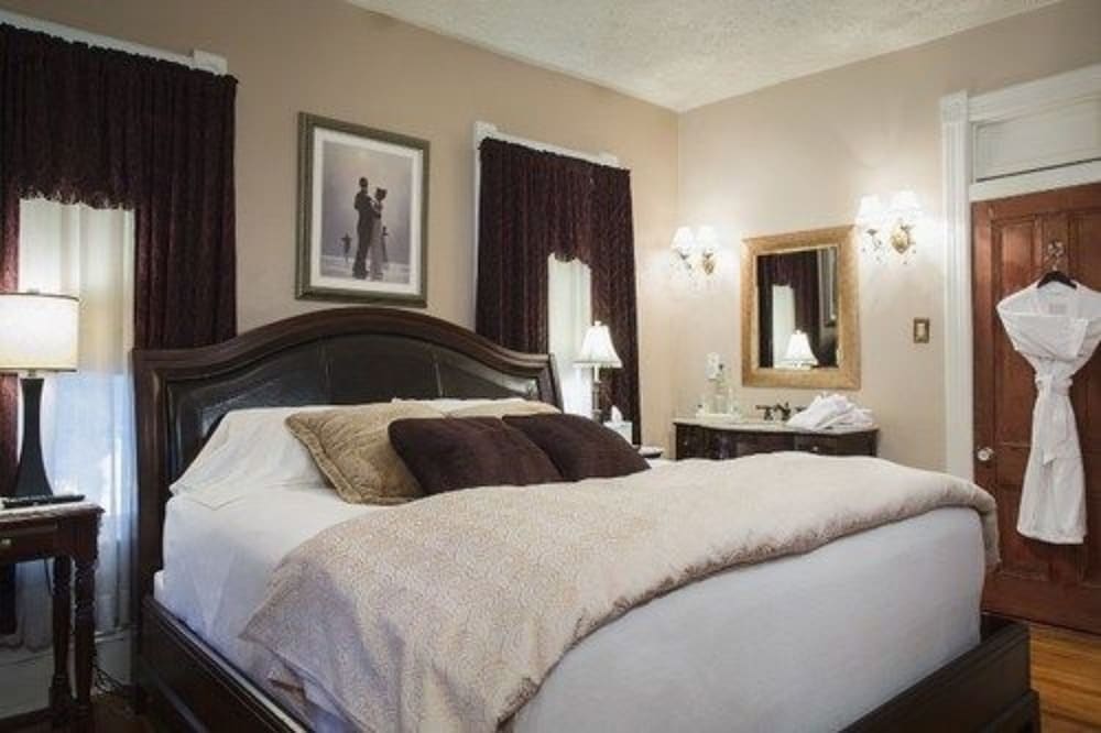 The Magnolia House Inn