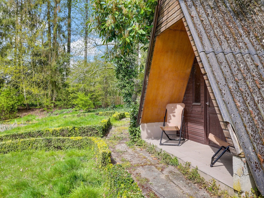 Lush Holiday Home in Limburg With Jacuzzi