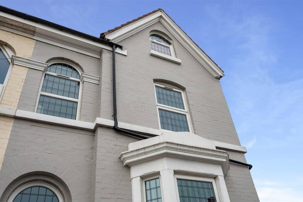 Host Apartments The Kensington Townhouse