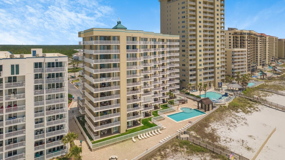 Romar Place 705