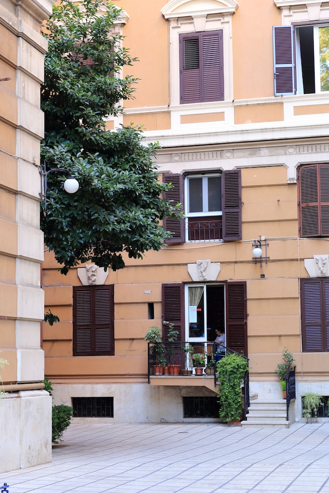 Mirko Luxury Inn