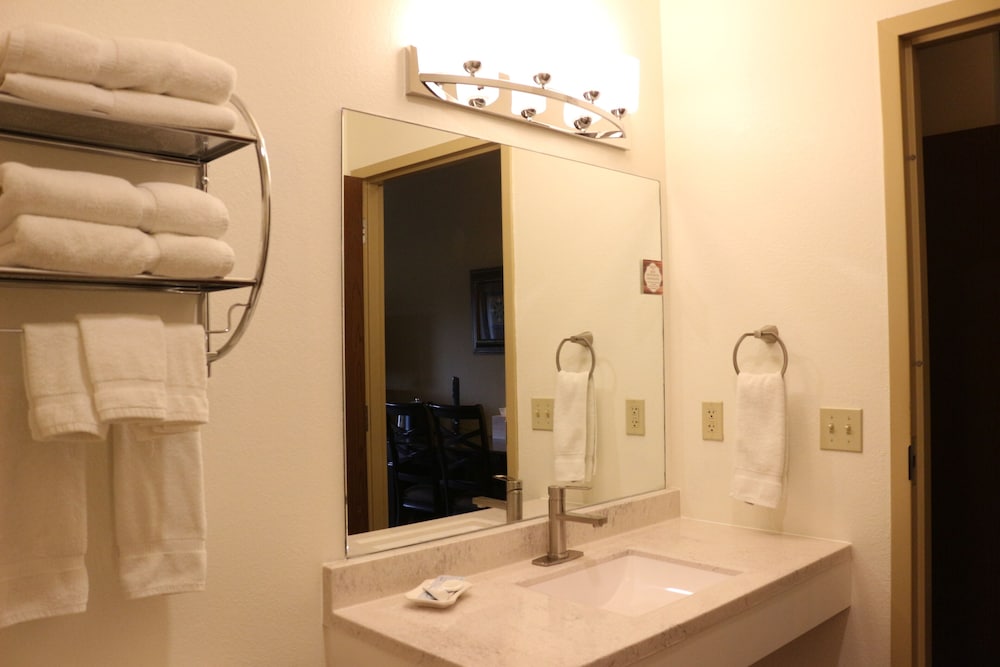 The Lodge at Woodstone Country Club