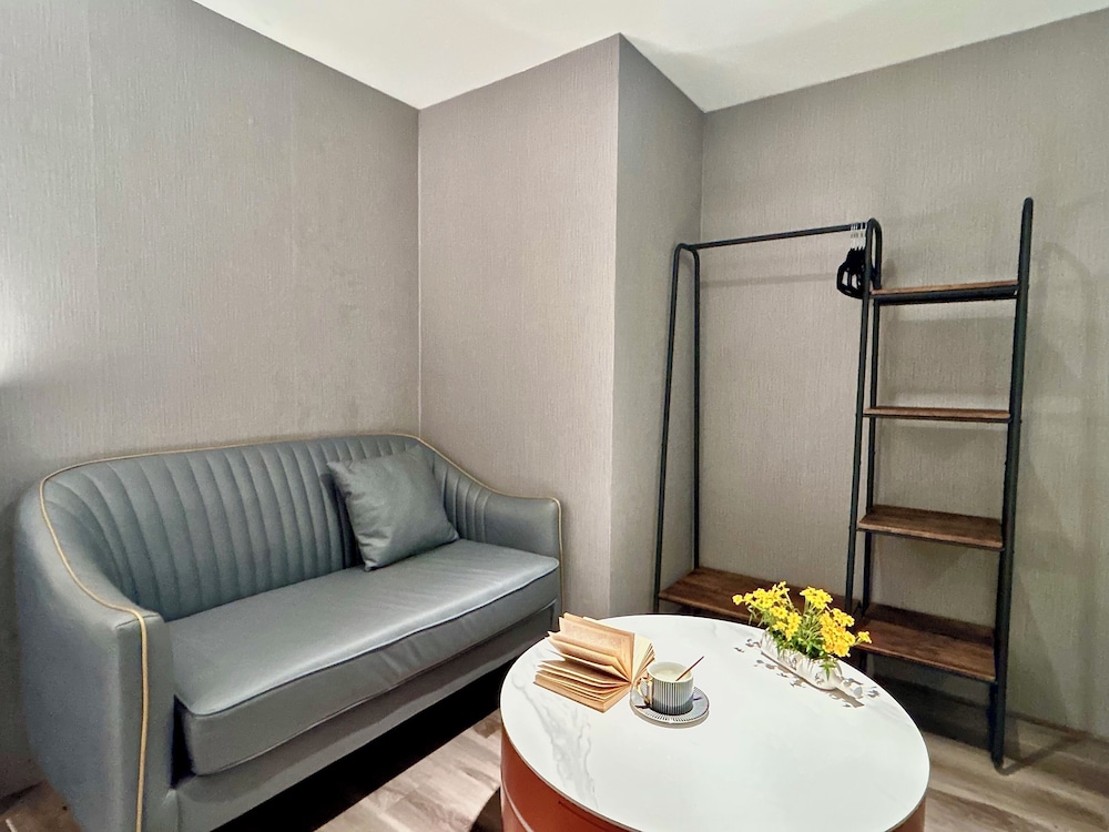 Fun Stay Inn Ximen