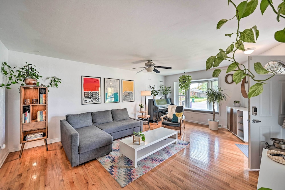 < 7 Mi to Dtwn: Denver Home w/ Large Yard!