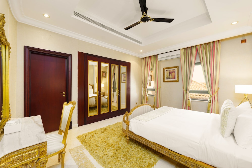 Maison Privee - Opulent Palm Villa w/ Pool & Royal Atlantis Views