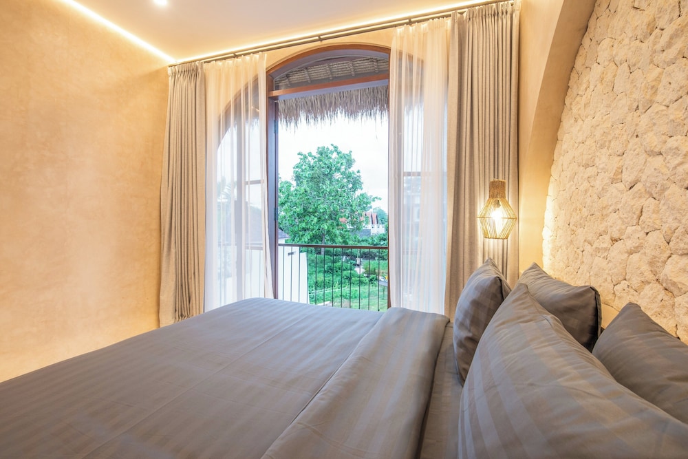 Sleek 2BR Villa, 5 Minutes to Bingin Beach