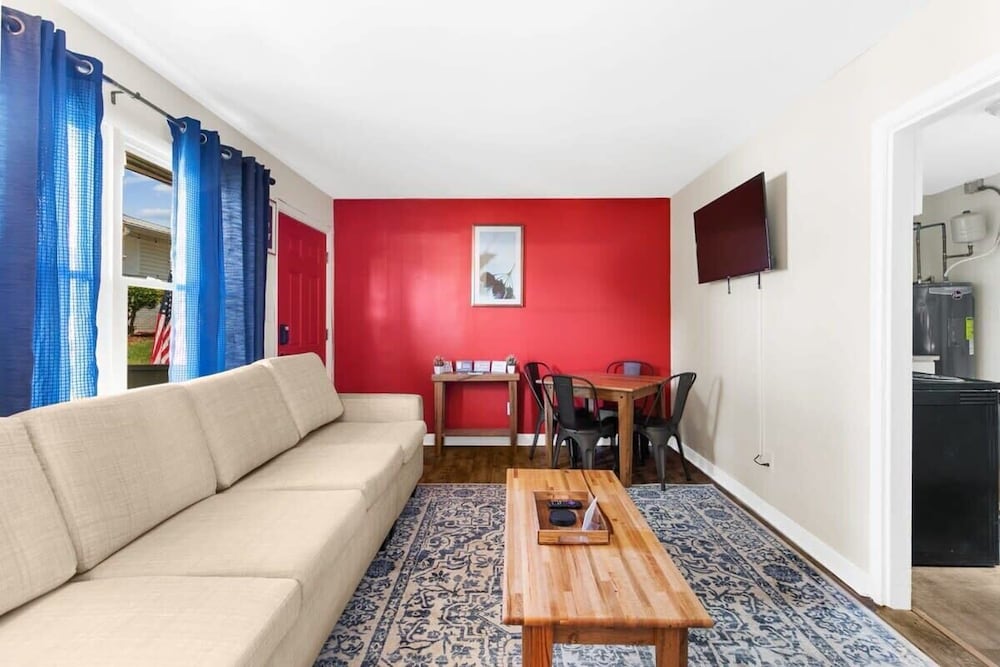 12th Ave The Bricks - Unit 1