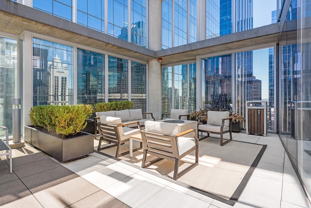 Riverwalk Apt Best Location Modern Luxury