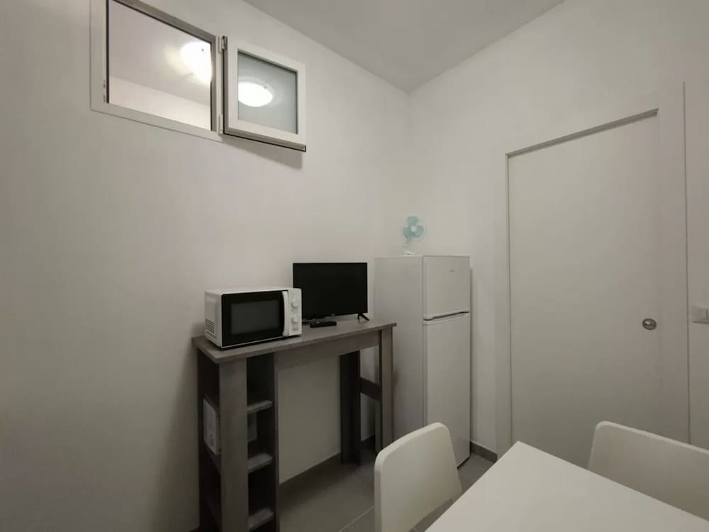 Cozy Apartment Near Alghero's Seafront