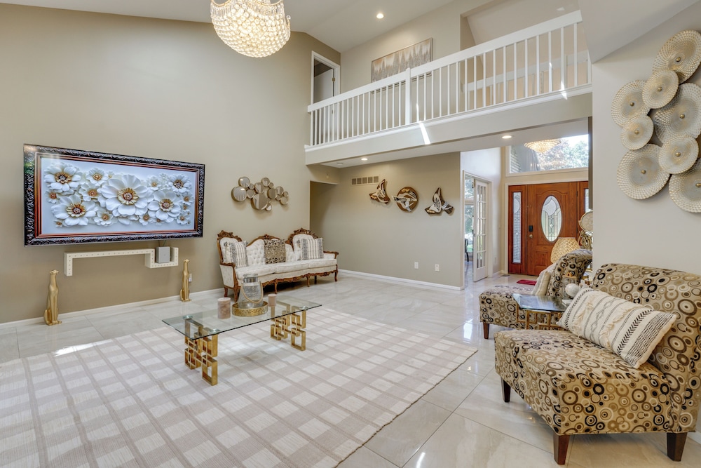 Indoor & Outdoor Entertainment! Luxe Michigan Home