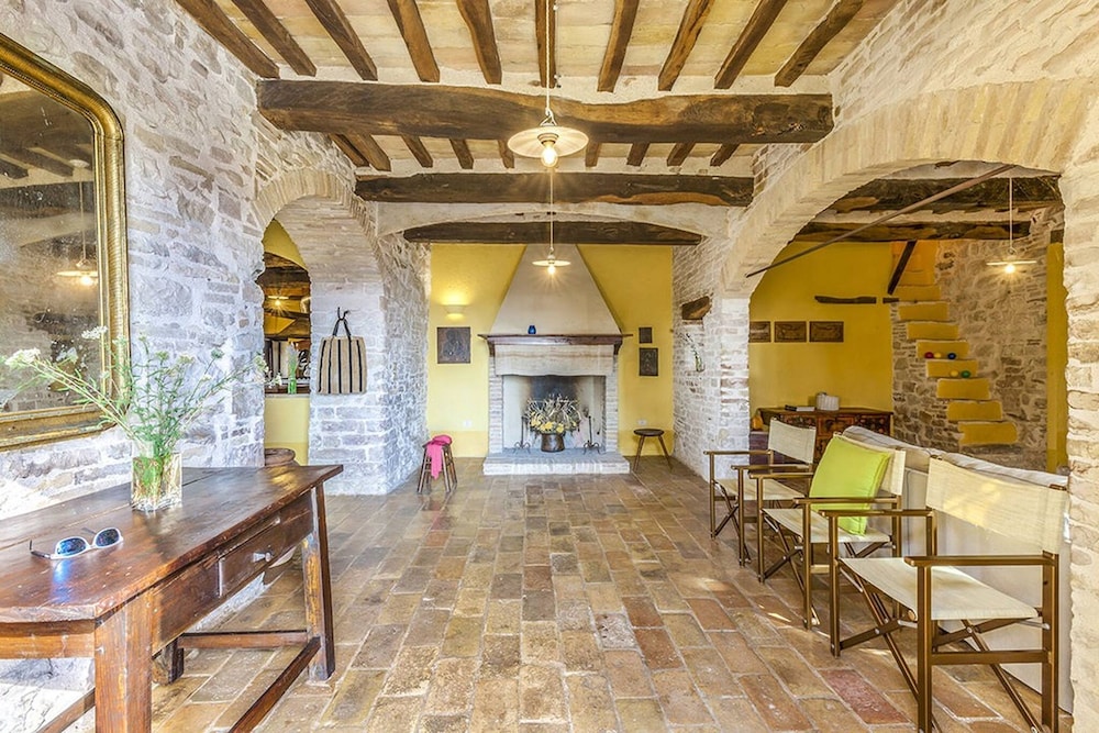 Checello 12 by Marche Holiday Villas