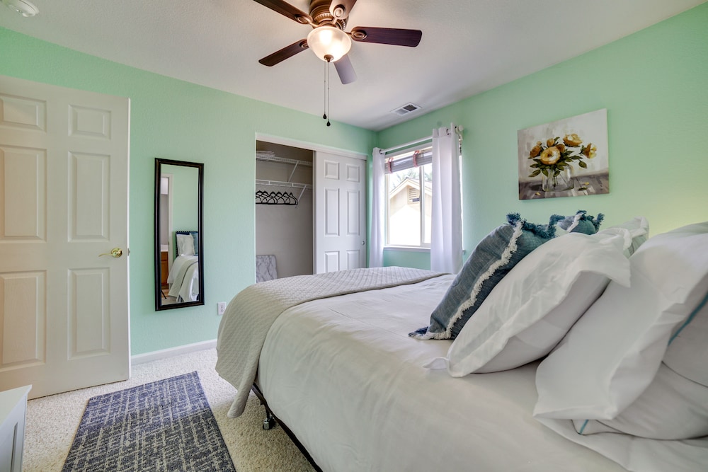 Reno Vacations - Spacious Reno Home w/ Deck 1 Mi to Downtown! - Property Image 34