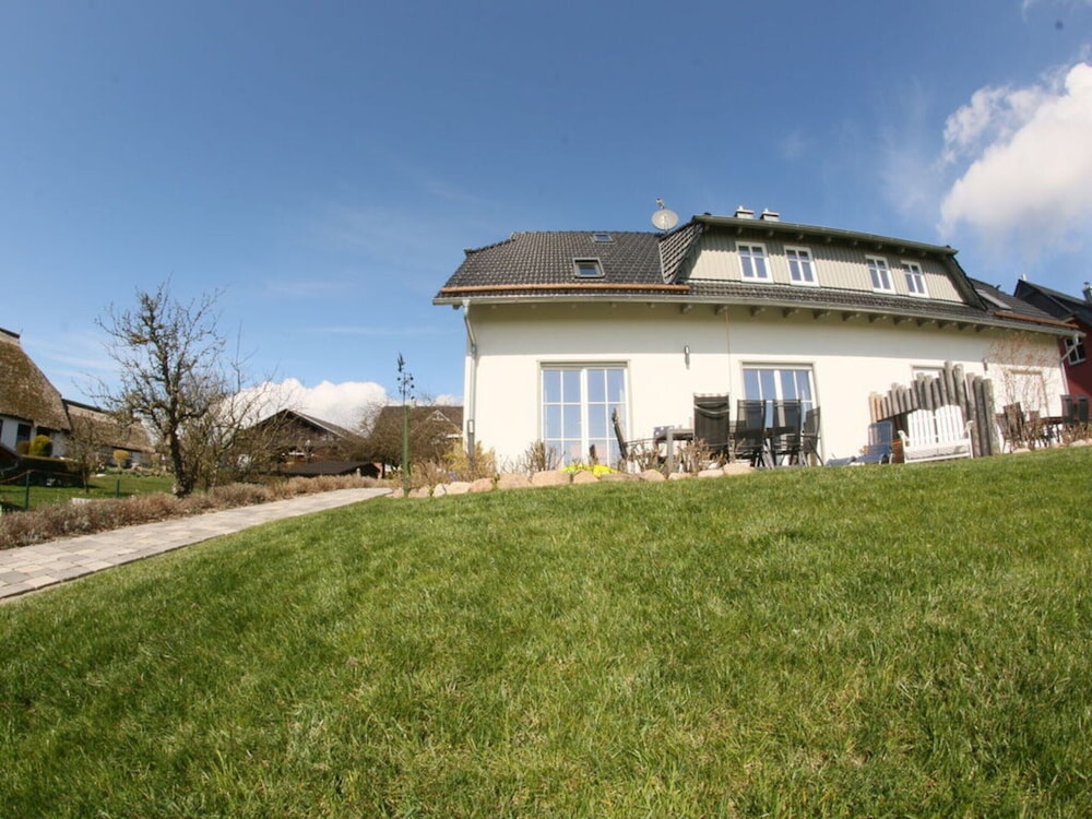 Feuerstein House Monchgut