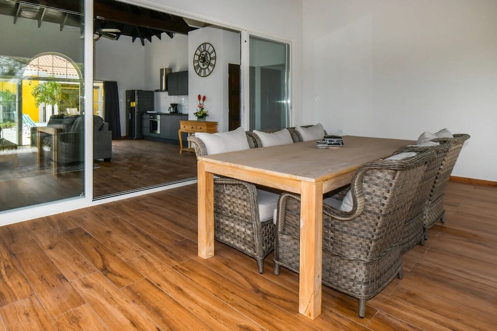 Picaron Villas in Santa Cruz