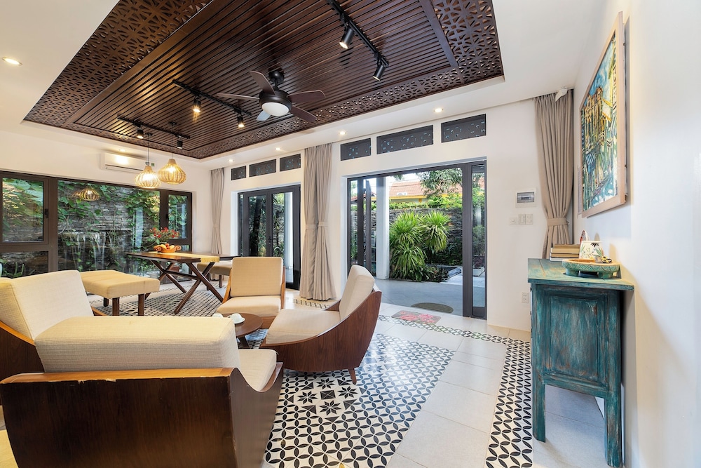 An Bang Beachside Boutique Homes & Villas