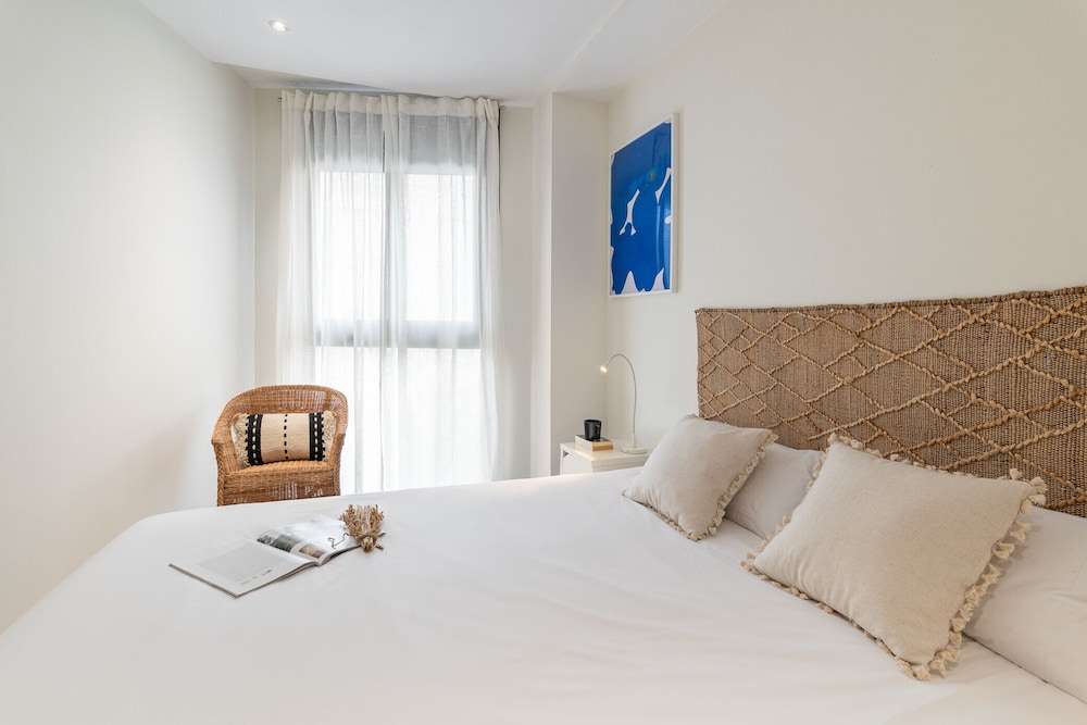 Les Corts Apartments By Olala Homes