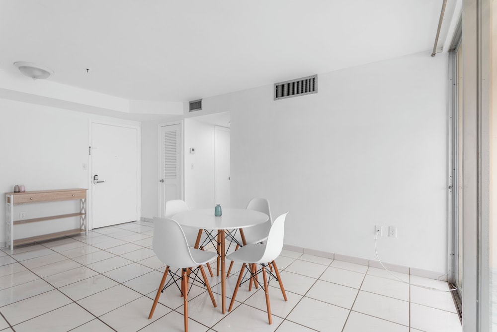 Bay Harbor Sunset Apt 4B
