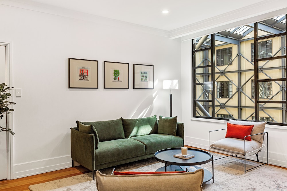 Stunning 1BR Apt in Heritage Hotel by Zodiak Stays