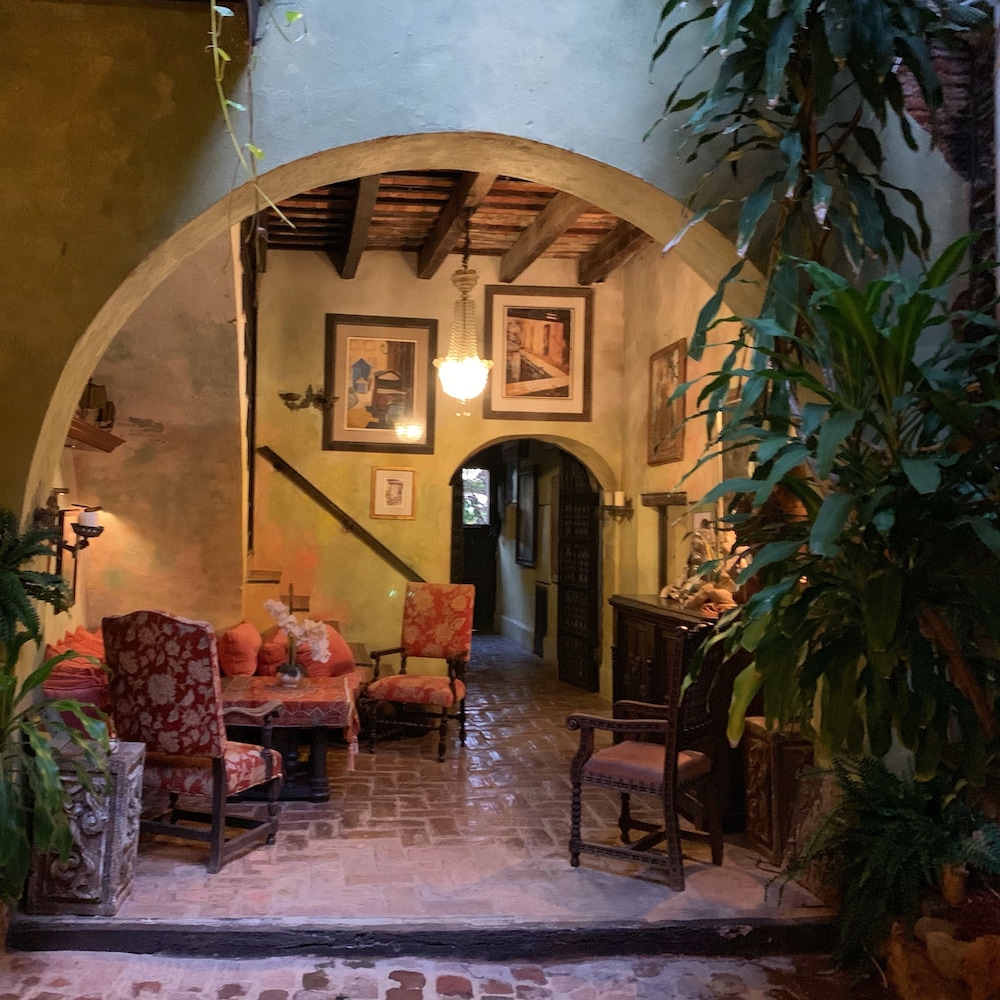 The Gallery Inn - Property Image 20