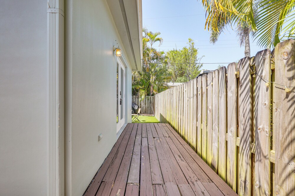 < 1 Mi to Las Olas Boulevard: Cozy Retreat w/ Yard