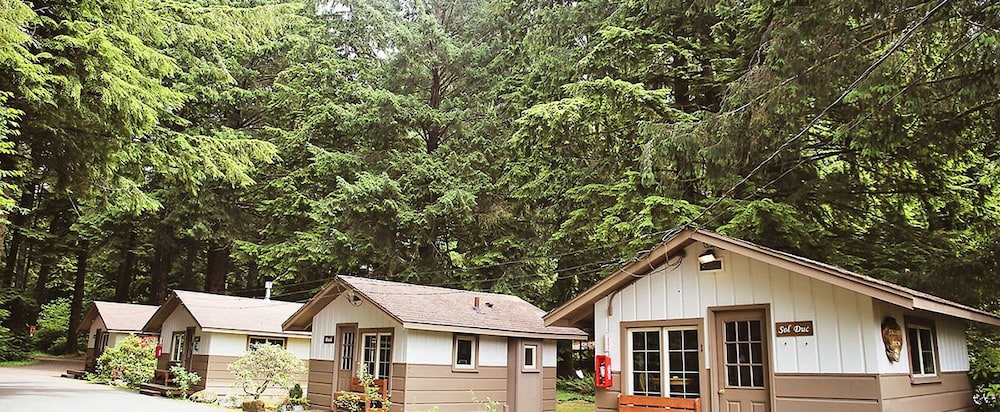 Hotel 3 Rivers Resort And Guide Service