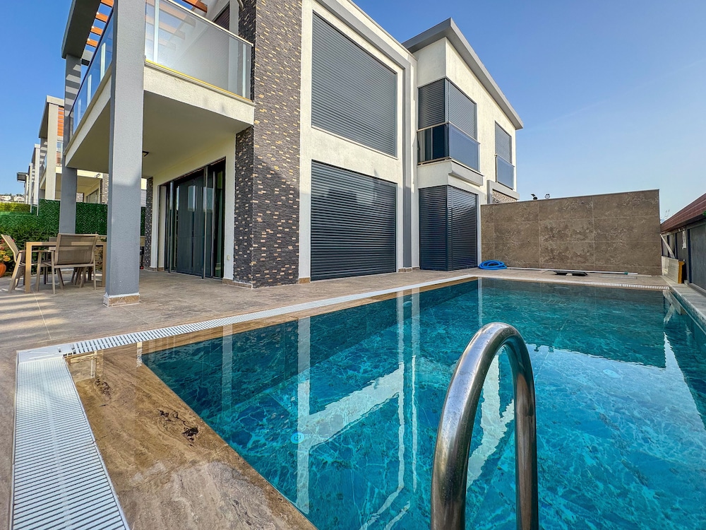 Villa Elit